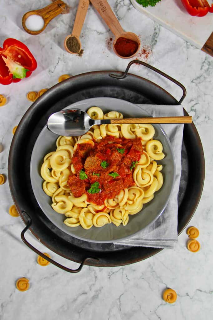 Einfaches Rindergulasch mit Paprika - Thermokoch.de