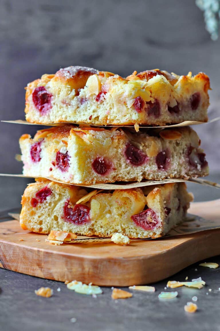 Saftiger Butterkuchen mit Kirschen - Einfaches Rezept - Thermokoch.de Saftiger Butterkuchen mit Kirschen - Einfaches Rezept - Thermokoch.de