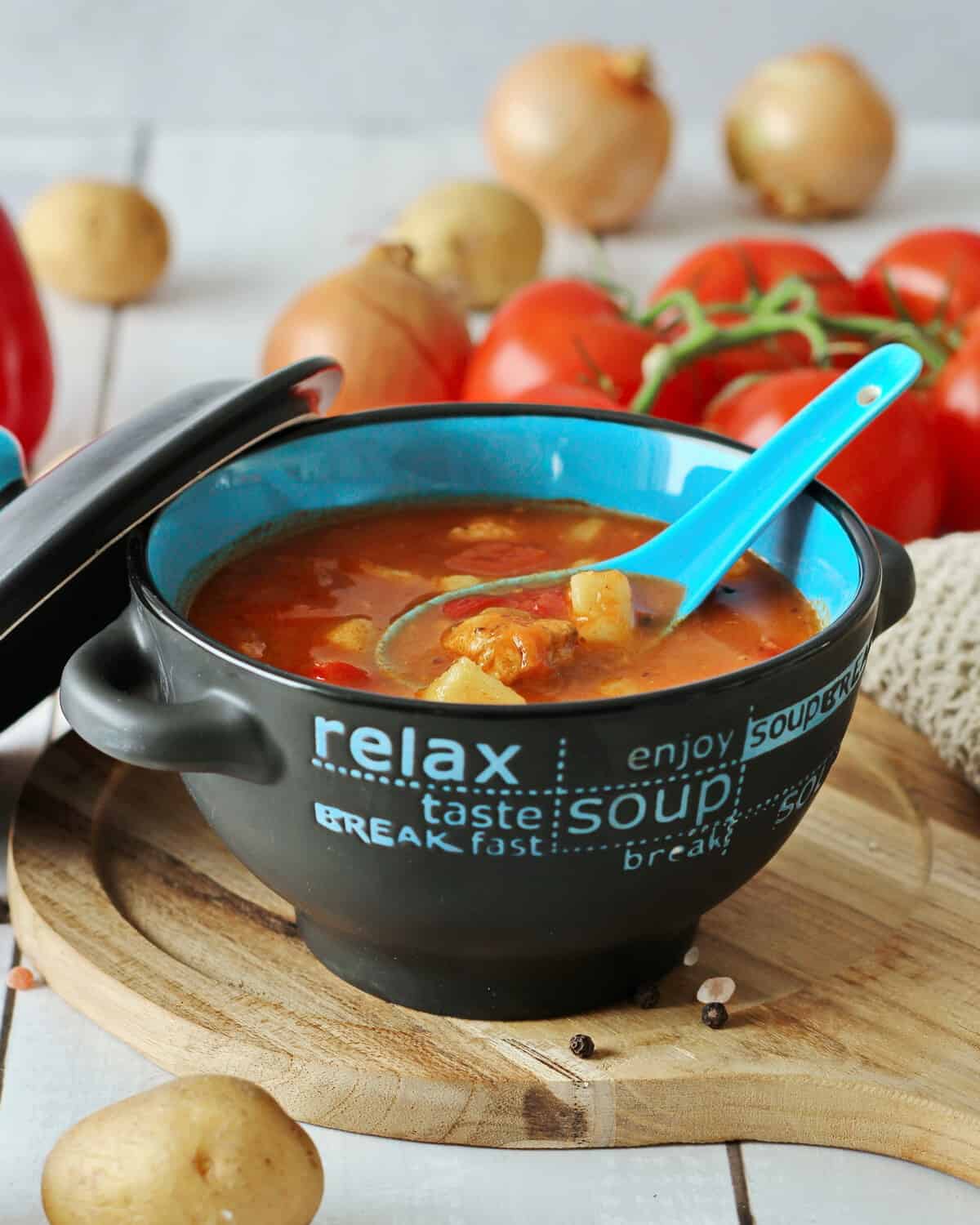 Hähnchen Gulaschsuppe - Einfaches Rezept