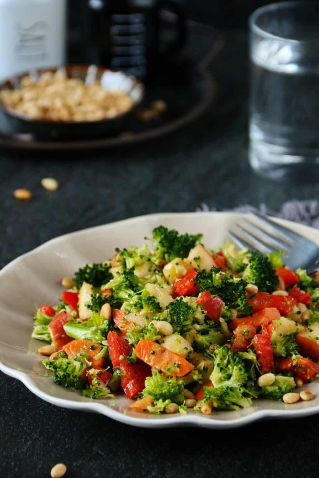 Rohkostsalat Mit Brokkoli Thermokoch de