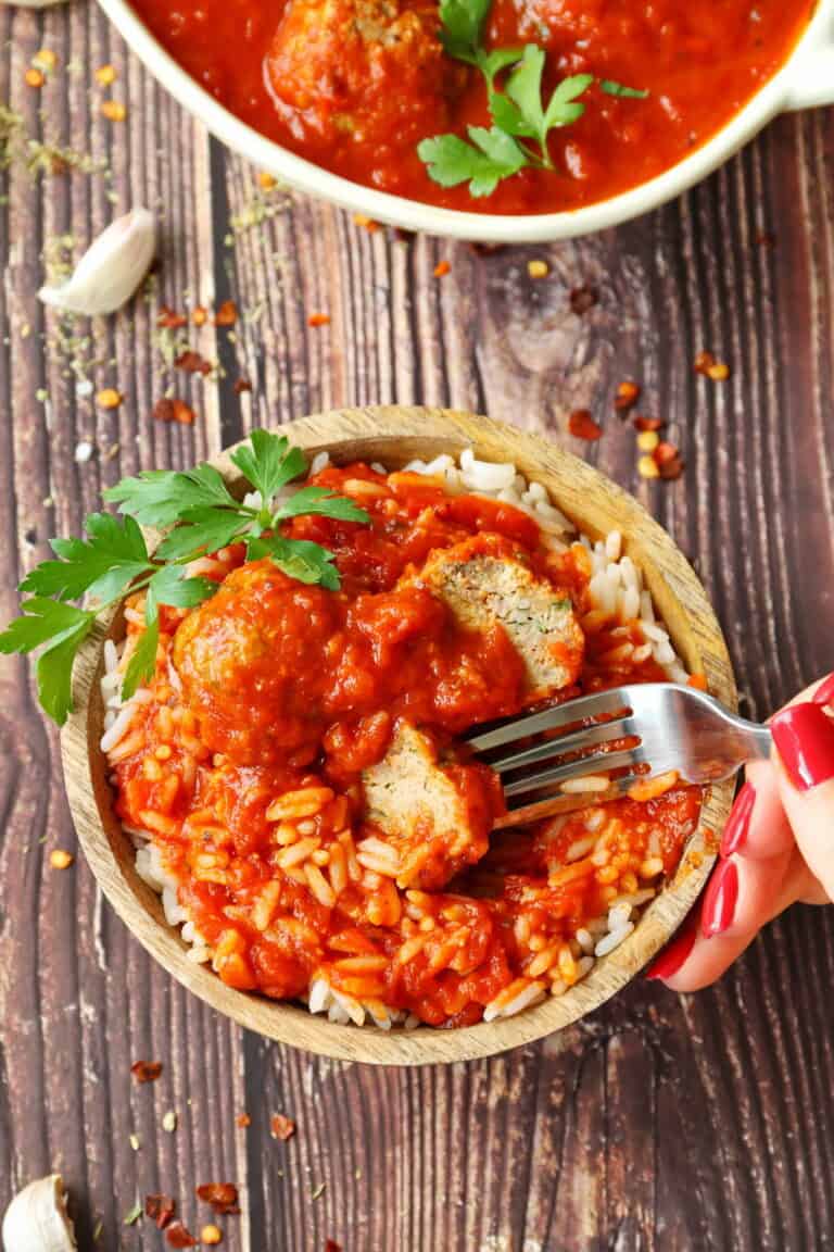 Hackbällchen mit Tomatensoße aus dem Varoma® - Thermokoch.de Hackbällchen mit Tomatensoße aus dem Varoma® - Thermokoch.de