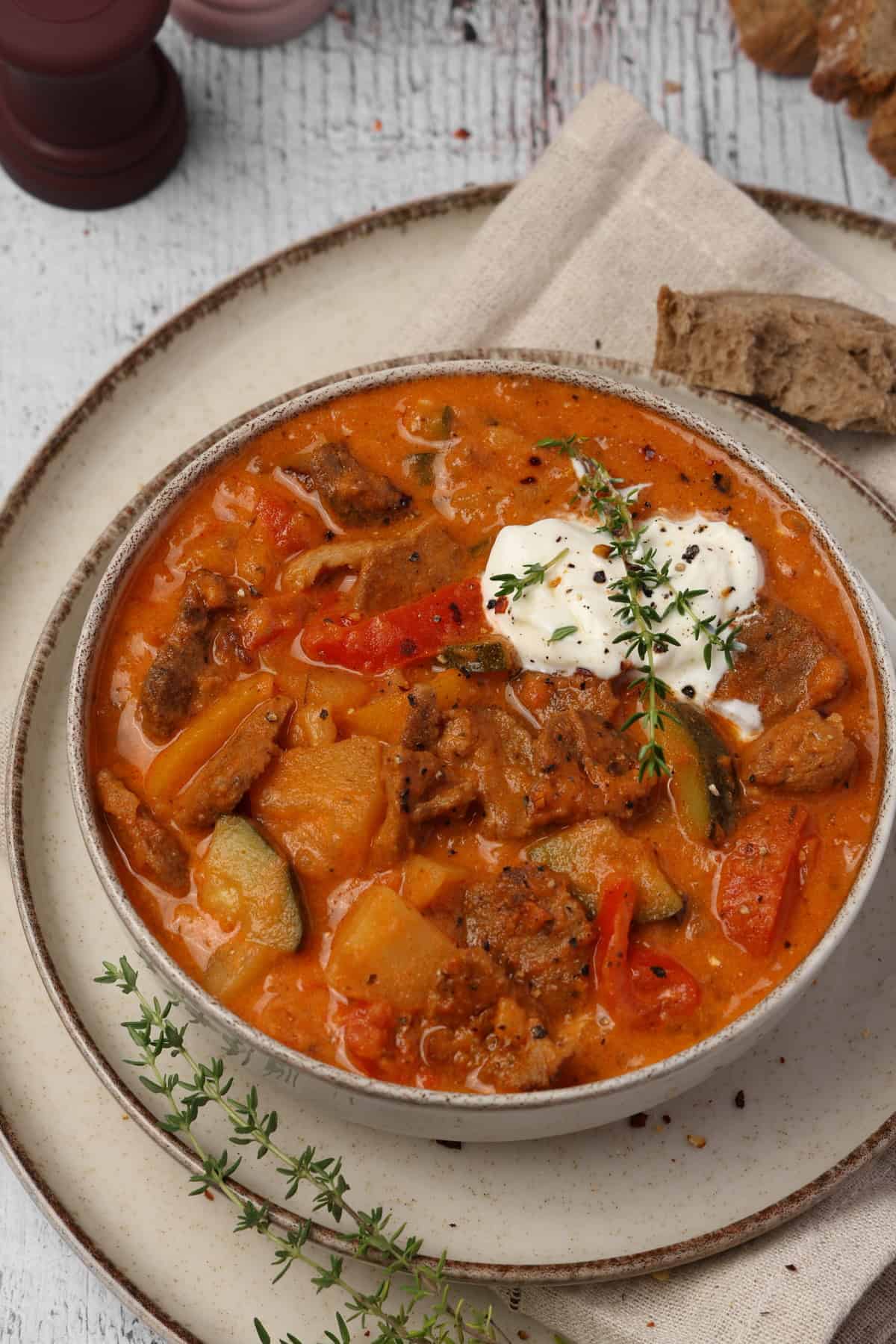 A bowl of gyros stew.